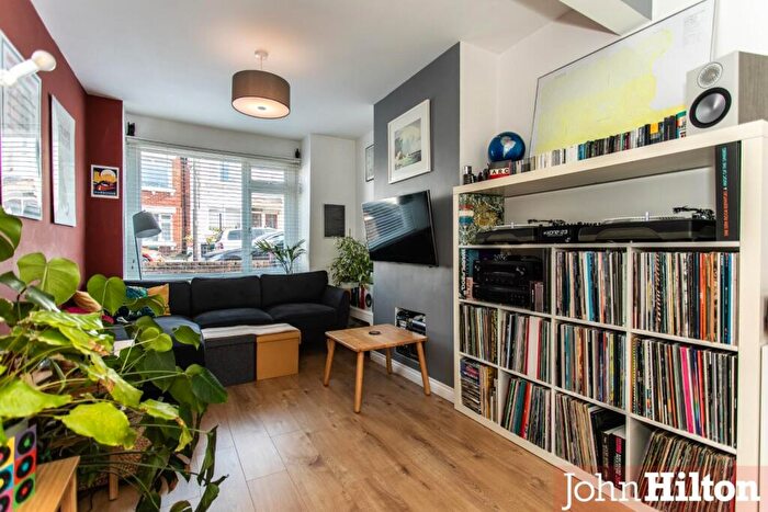 2 Bedroom Flat For Sale In Milner Road, Brighton, BN2