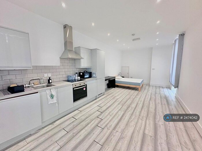 Studio To Rent In Blendon Road, Bexley, DA5