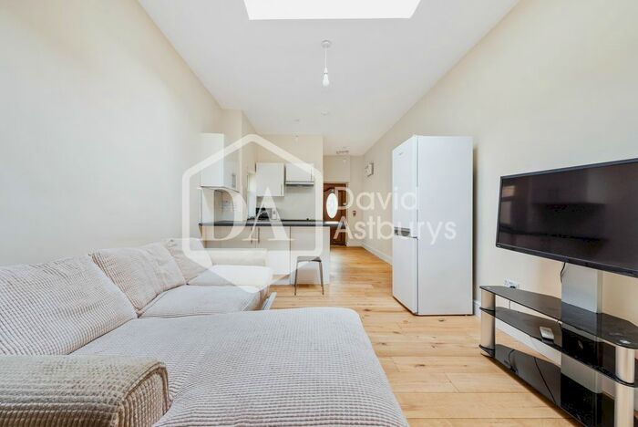 Studio To Rent In High Street, Hornsey, Crouch End, London, N8