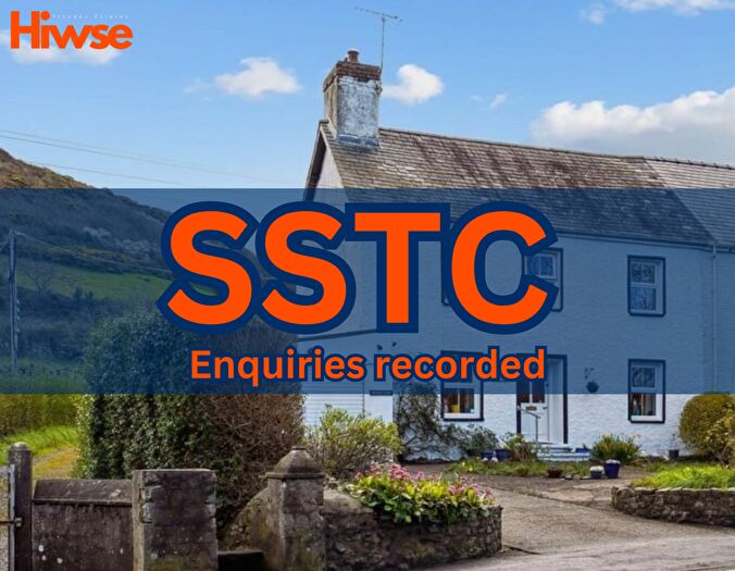 3 Bedroom Semi-Detached House For Sale In Llanrhystud, SY23
