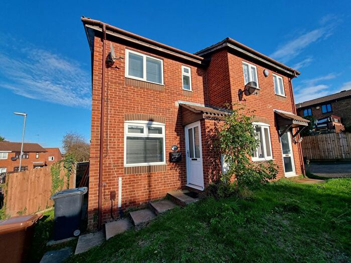 1 Bedroom Semi-detached House To Rent In Linnet Close, Wellingborough, Northamptonshire., NN8