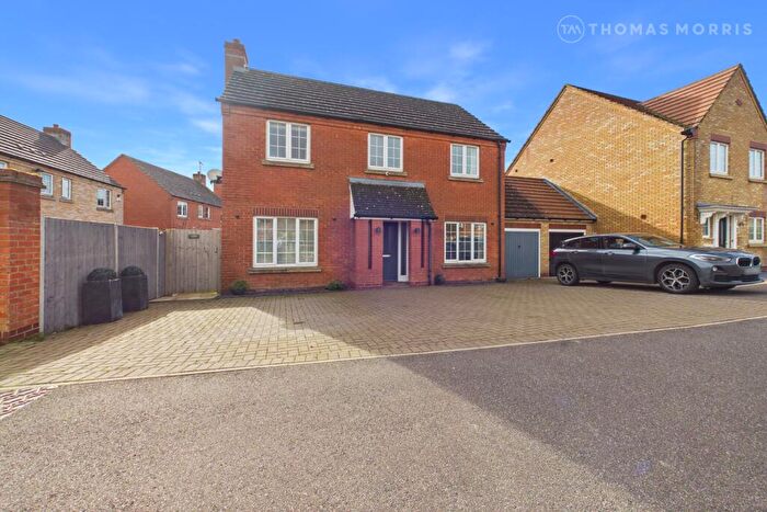 4 Bedroom Detached House For Sale In Ashbeach Drove, Ramsey St. Marys, Huntingdon, Cambridgeshire, PE26