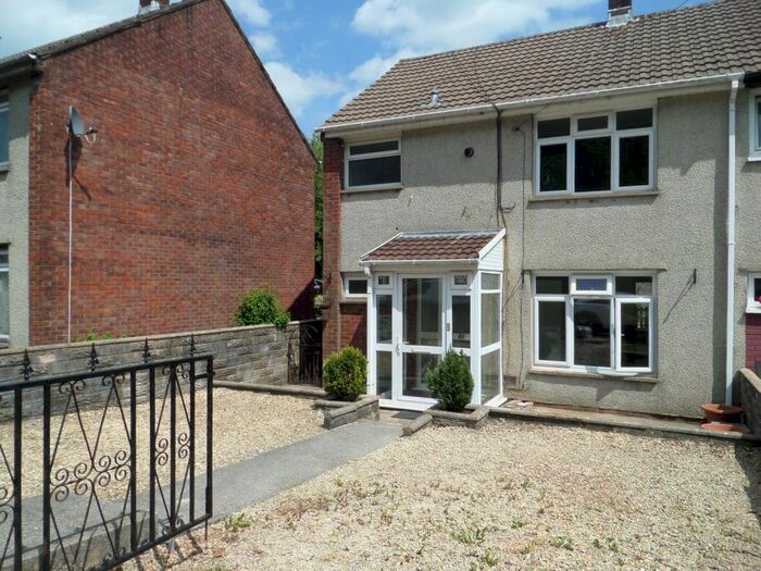 3 Bedroom Semi Detached House To Rent In Bronhaul, Talbot Green