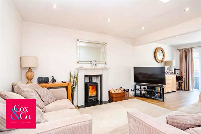 2 Bedroom House For Sale In North Lane, Portslade, Brighton, BN41