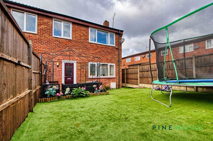 3 Bedroom End Terrace House For Sale In Hazelby Road, Creswell, S80