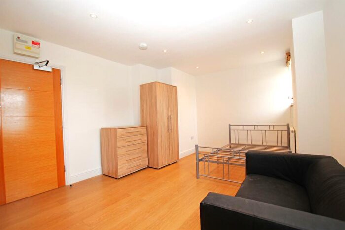 Studio To Rent In Quayside House, Abbey Road, Barking, IG11