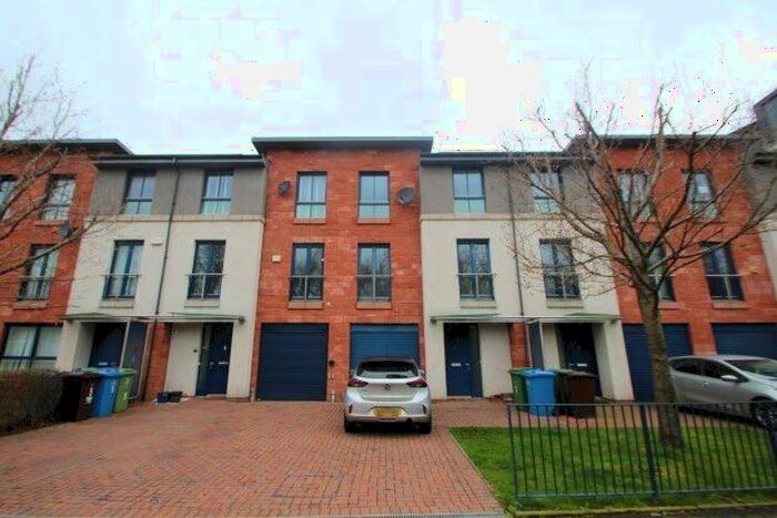 4 Bedroom Property To Rent In Provost Way, Glasgow, G5