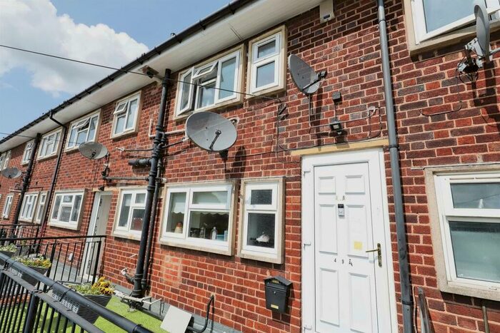 2 Bedroom Flat To Rent In Queensway, Stourbridge, DY9