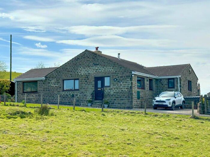 3 Bedroom Detached Bungalow For Sale In Colne Road, Cowling, BD22