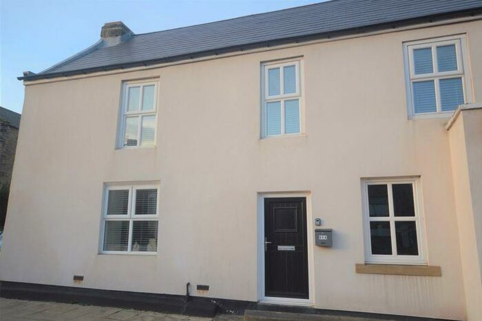 3 Bedroom Terraced House To Rent In Front Street, Newbiggin-By-The-Sea, NE64