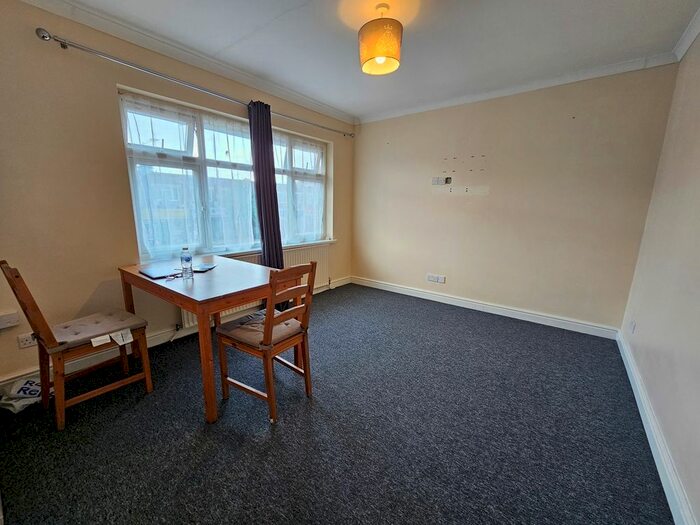 1 Bedroom Maisonette To Rent In Bilton Road, Perivale, Greenford, UB6