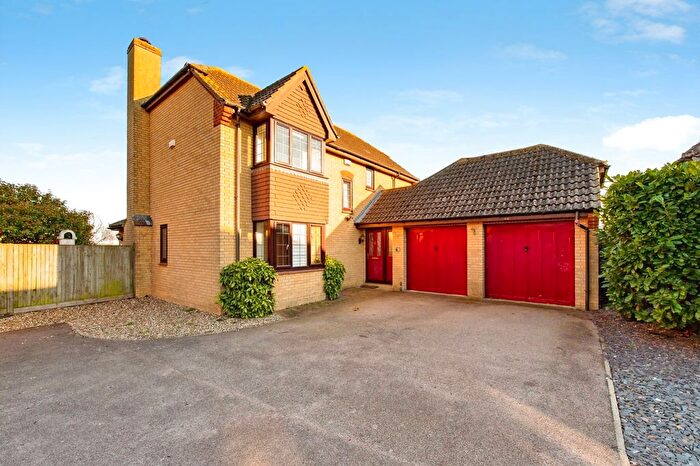 4 Bedroom Detached House For Sale In St. Helens Road, Cliffe, Rochester, Kent, ME3