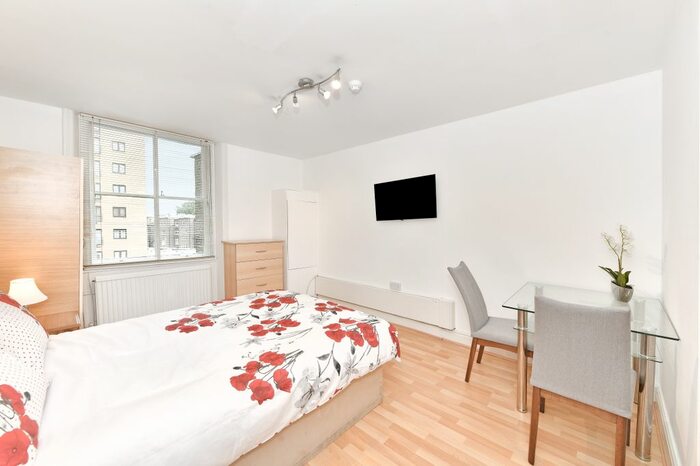 Studio To Rent In Cromwell Road, London, SW7