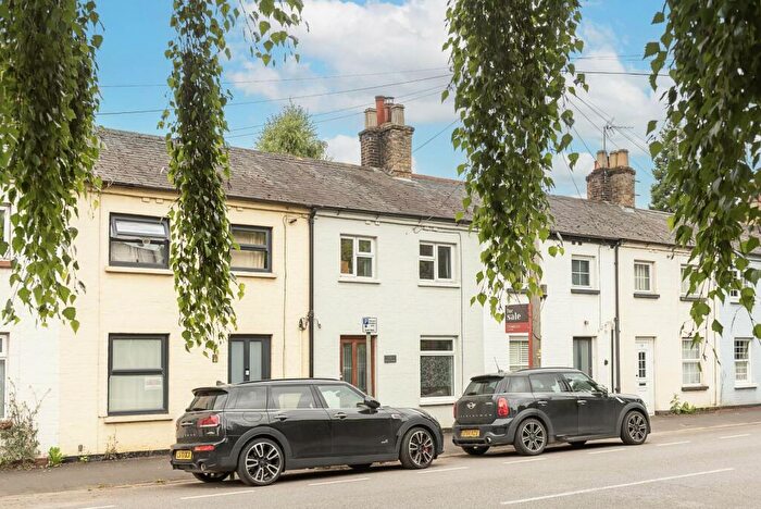 2 Bedroom Cottage For Sale In Railway Cottages, Tring Station, HP23
