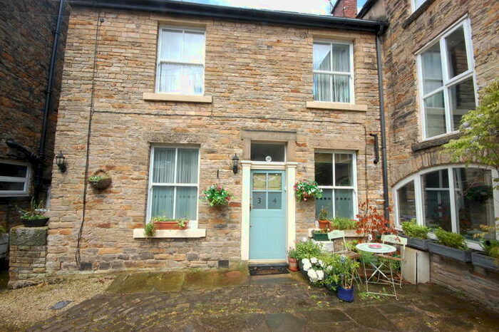2 Bedroom Cottage To Rent In Town Street, Marple Bridge, SK6
