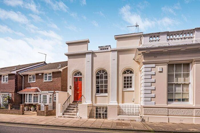 3 Bedroom Character Property For Sale In St. Thomas's Street, Old Portsmouth, PO1