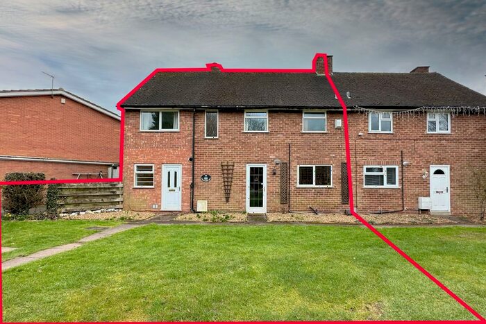 4 Bedroom Semi-Detached House To Rent In Needlers End Lane, Balsall Common, CV7