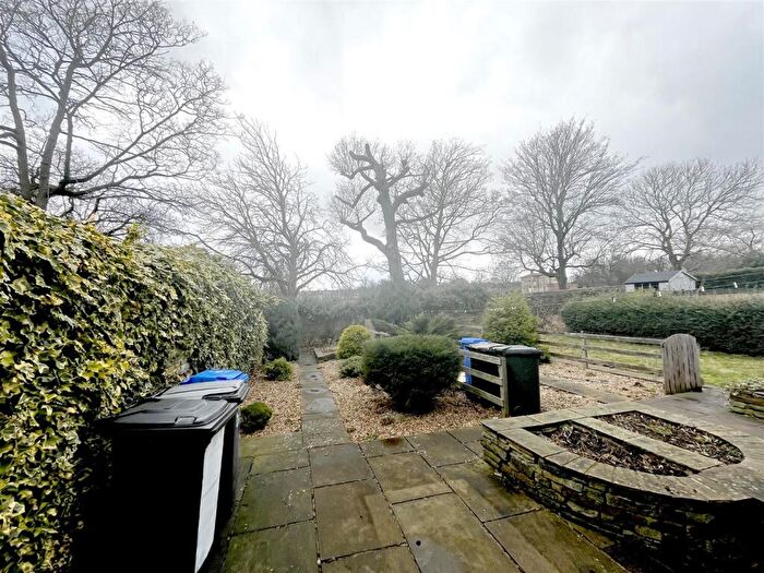 2 Bedroom End Of Terrace House To Rent In Park View Road, Hillsborough, S6