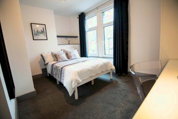 5 Bedroom End Of Terrace House To Rent In Castle Ave, Rochester, Medway, ME1