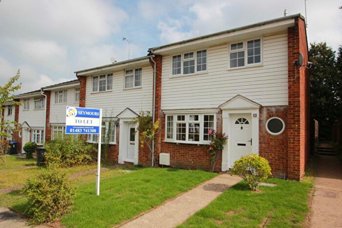 3 Bedroom End Of Terrace House To Rent In Woking, GU21