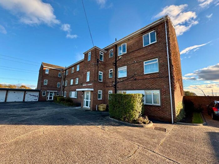 2 Bedroom Apartment For Sale In Ridge Court, Hazlerigg, Newcastle Upon Tyne, Tyne And Wear, NE13