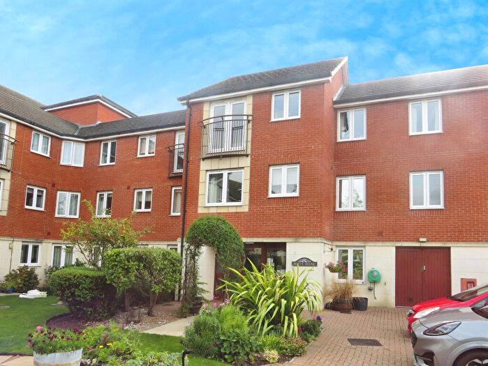 2 Bedroom Flat For Sale In Hedda Drive, Hampton Hargate, Peterborough, PE7