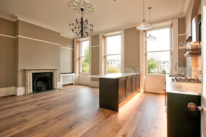 2 Bedroom Flat To Rent In Lansdown Place, Cheltenham, GL50