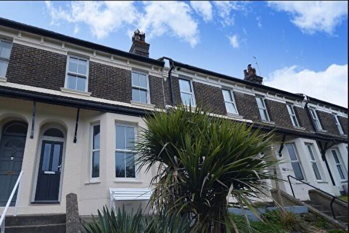 3 Bedroom Terraced House To Rent In Dacre Gardens, Steyning, BN44