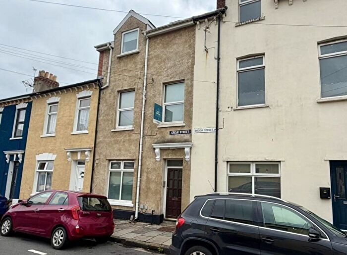 4 Bedroom Terraced House For Sale In Green Street, Cardiff, CF11