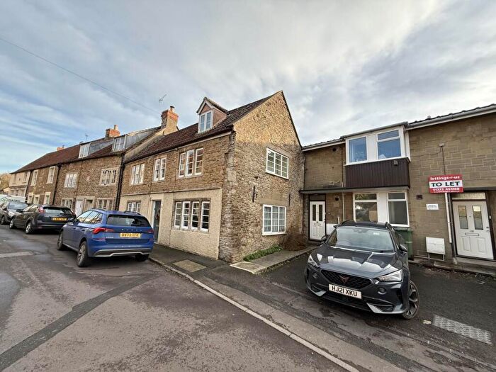 2 Bedroom Flat To Rent In Goose Street, Beckington, Frome, BA11