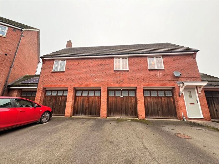 2 Bedroom Flat For Sale In Ickworth Close, Daventry, Northamptonshire, NN11