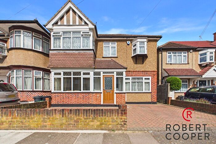 5 Bedroom End Terrace House For Sale In Dartmouth Road, Ruislip, HA4