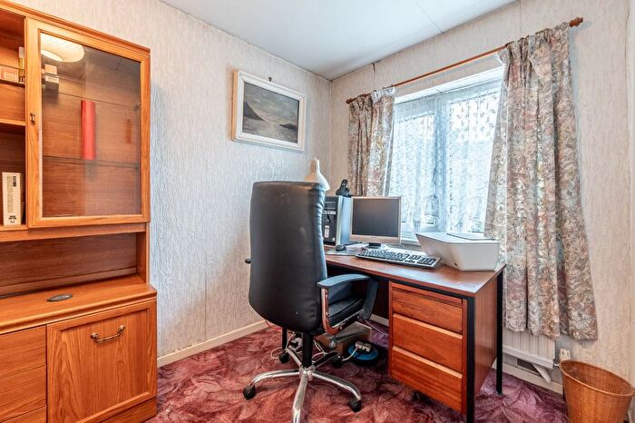 4 Bedroom Detached House For Sale In Ashlea Close, Garforth, Leeds, West Yorkshire, LS25