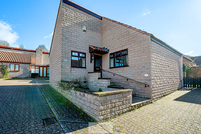 3 Bedroom Detached Bungalow For Sale In Street Farm Close, Harthill, Sheffield, S26