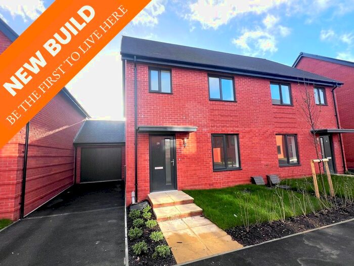 3 Bedroom Semi-Detached House To Rent In Stonyfield Road, Fareham, PO15