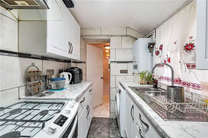 2 Bedroom Terraced House For Sale In Boston Road, Croydon, CR0