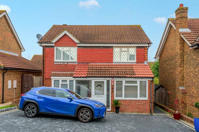 4 Bedroom Detached House To Rent In Hanover Drive Chislehurst, BR7