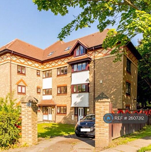 2 Bedroom Flat To Rent In Bellingham Crt, Newcastle Upon Tyne, NE3
