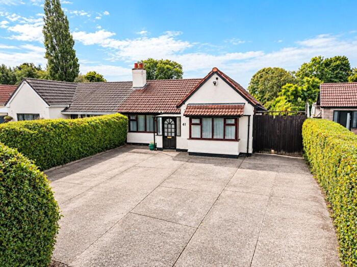 3 Bedroom Bungalow For Sale In Mill Hill Road, Irby, Wirral, CH61