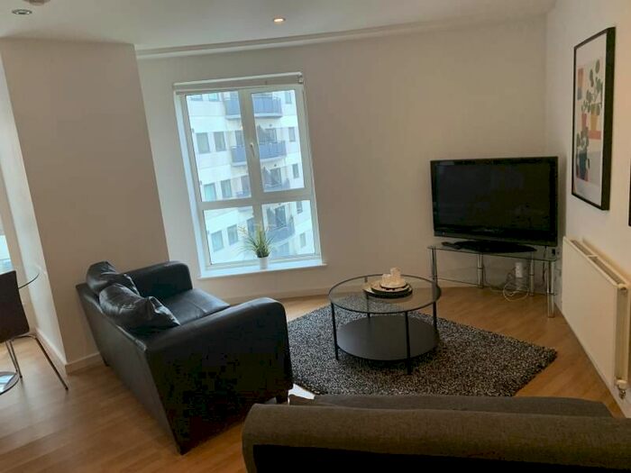 1 Bedroom Flat To Rent In Hive, Masshouse Plaza, Birmingham, B5