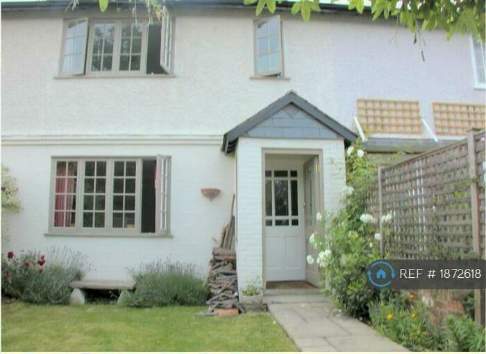 3 Bedroom Terraced House To Rent In Limes Avenue, London, SW13