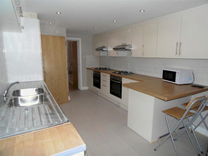 7 Bedroom Property To Rent In Merthyr Street, Cathays, Cardiff, CF24