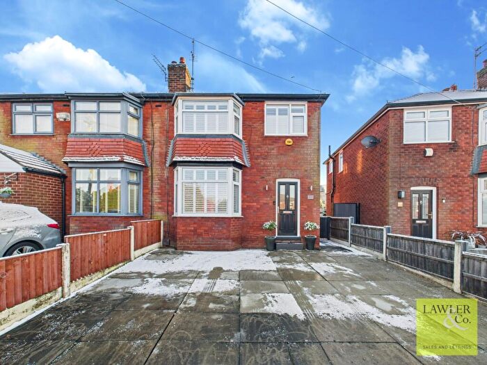 3 Bedroom Semi Detached House For Sale In Windsor Road, Gee Cross, Hyde, SK14