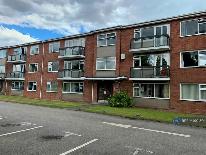 2 Bedroom Flat To Rent In The Oaks, Leamington Spa, CV32