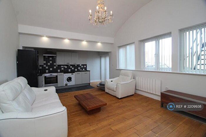 1 Bedroom Flat To Rent In Infirmary Road, South Yorkshire, S6