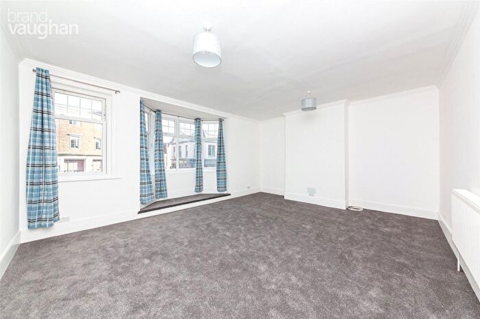 3 Bedroom Flat To Rent In London Road, Brighton, East Sussex, BN1