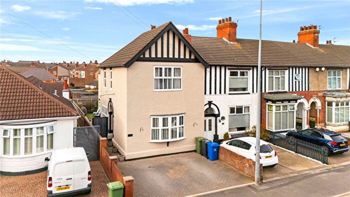 4 Bedroom End Terrace House For Sale In Queens Parade, Cleethorpes, Ne Lincs, DN35