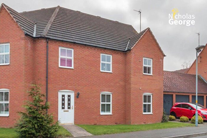 2 Bedroom Flat To Rent In Harlequin Drive, Moseley, B13