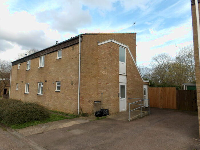 1 Bedroom Maisonette To Rent In Clailey Court, Galley Hill, Milton Keynes, MK11
