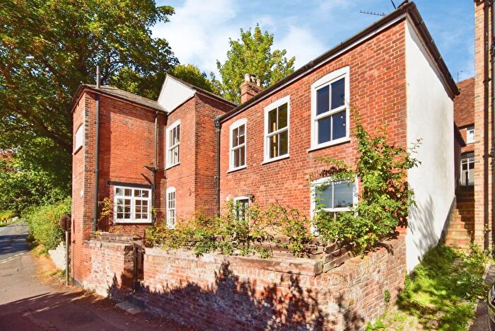 3 Bedroom Semi Detached House For Sale In Lower Road, Sutton Valence, Maidstone, Kent, ME17